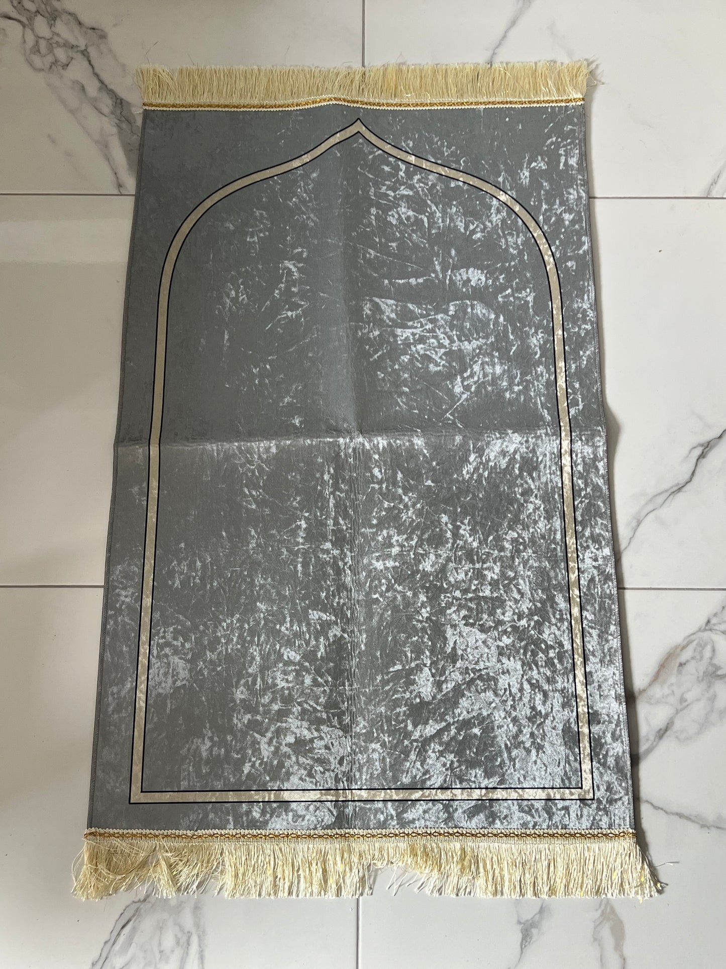 Tapis adulte fin gris - sans personnalisation