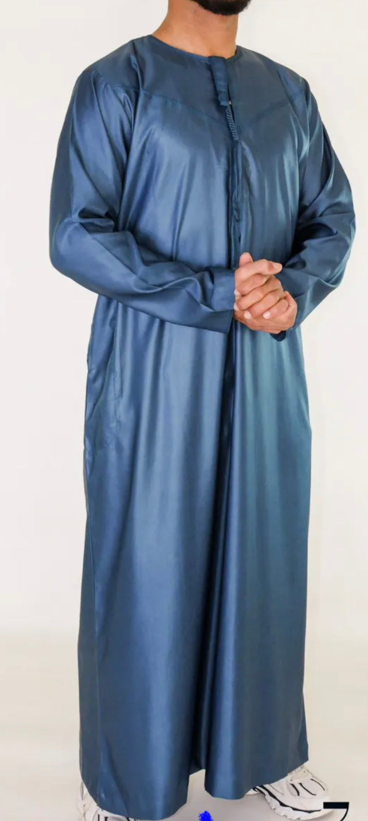 Qamis Omani bordeaux personnalisé