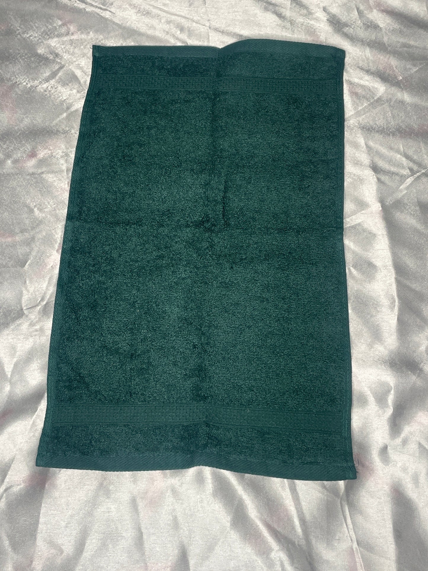 Petite serviette vert foncé - personnalisée