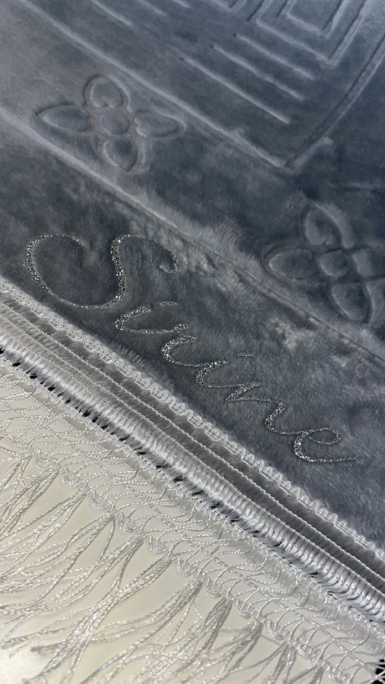 Tapis en velours épais gris clair - personnalisé