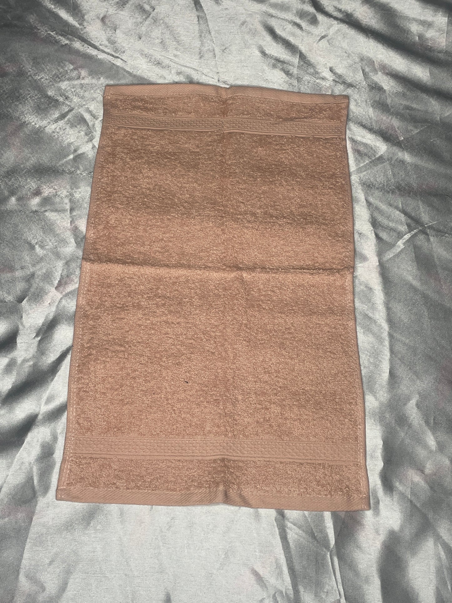 Petite serviette rose clair - personnalisée